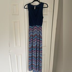 Gilli Tahj Navy Ruched Knit Maxi Dress Size M
